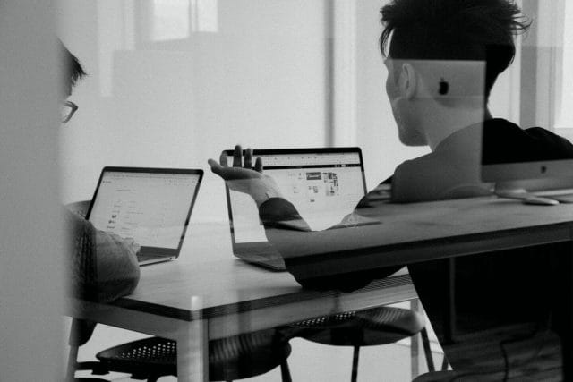 Unlocking Business Growth In The Philippines: Benefits Of Outsourcing To A Digital Agency | Lime Digital Asia man using MacBook